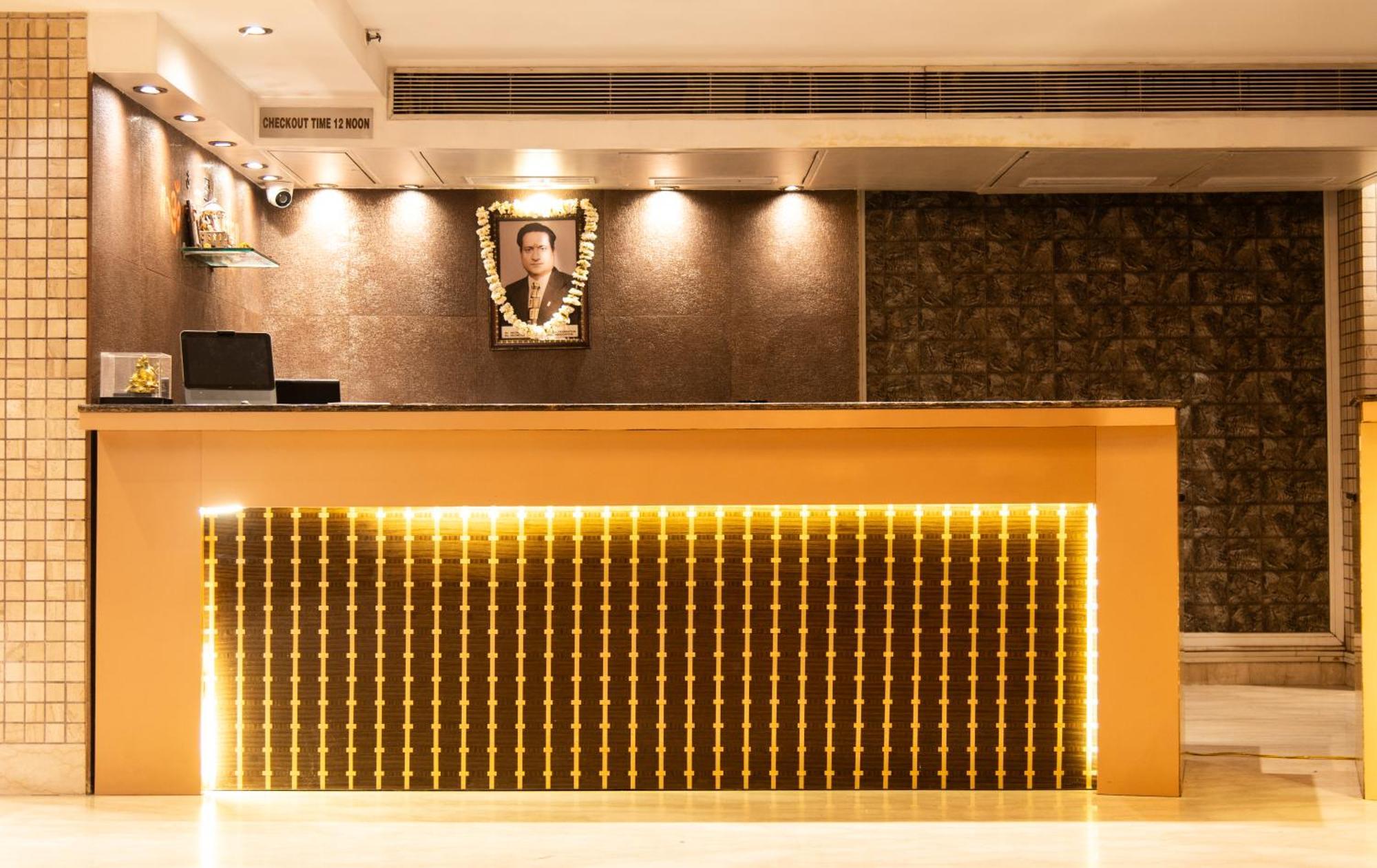 Mayur Hotel New Delhi Exterior foto
