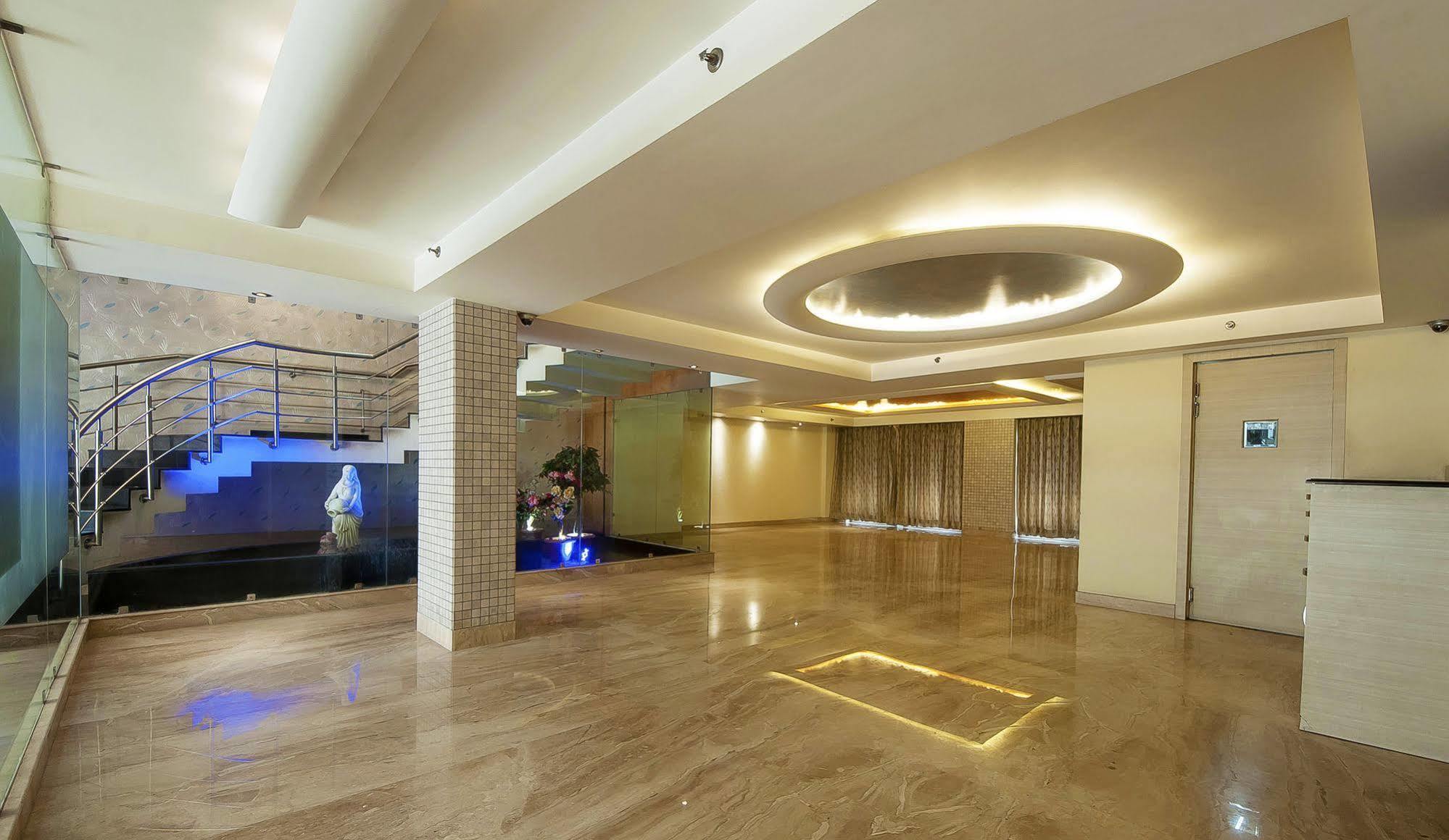 Mayur Hotel New Delhi Exterior foto