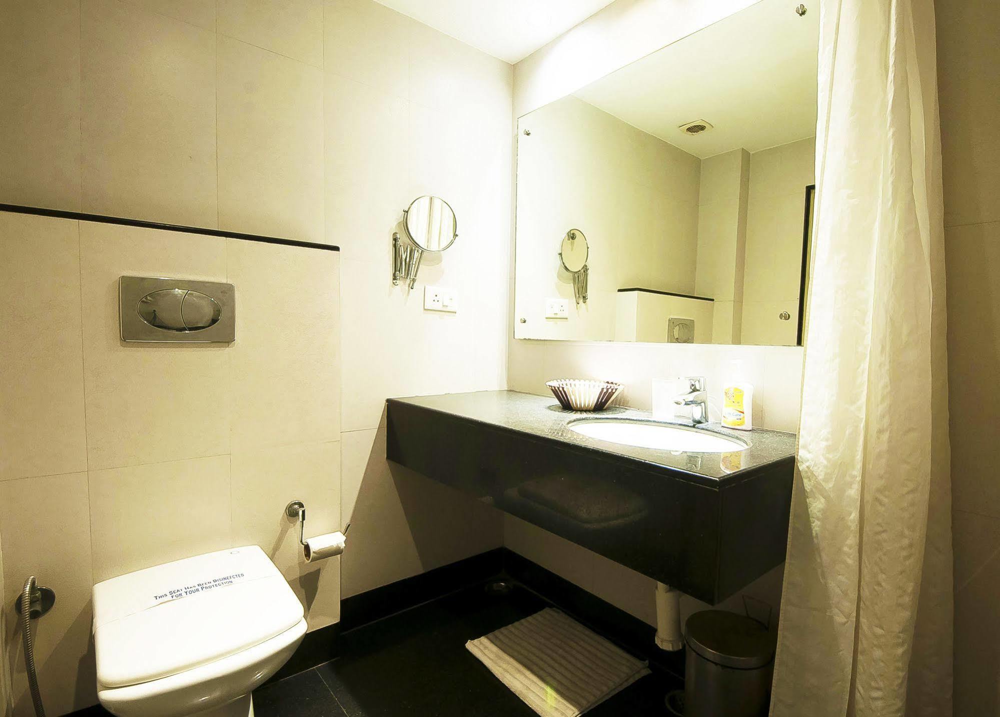Mayur Hotel New Delhi Exterior foto