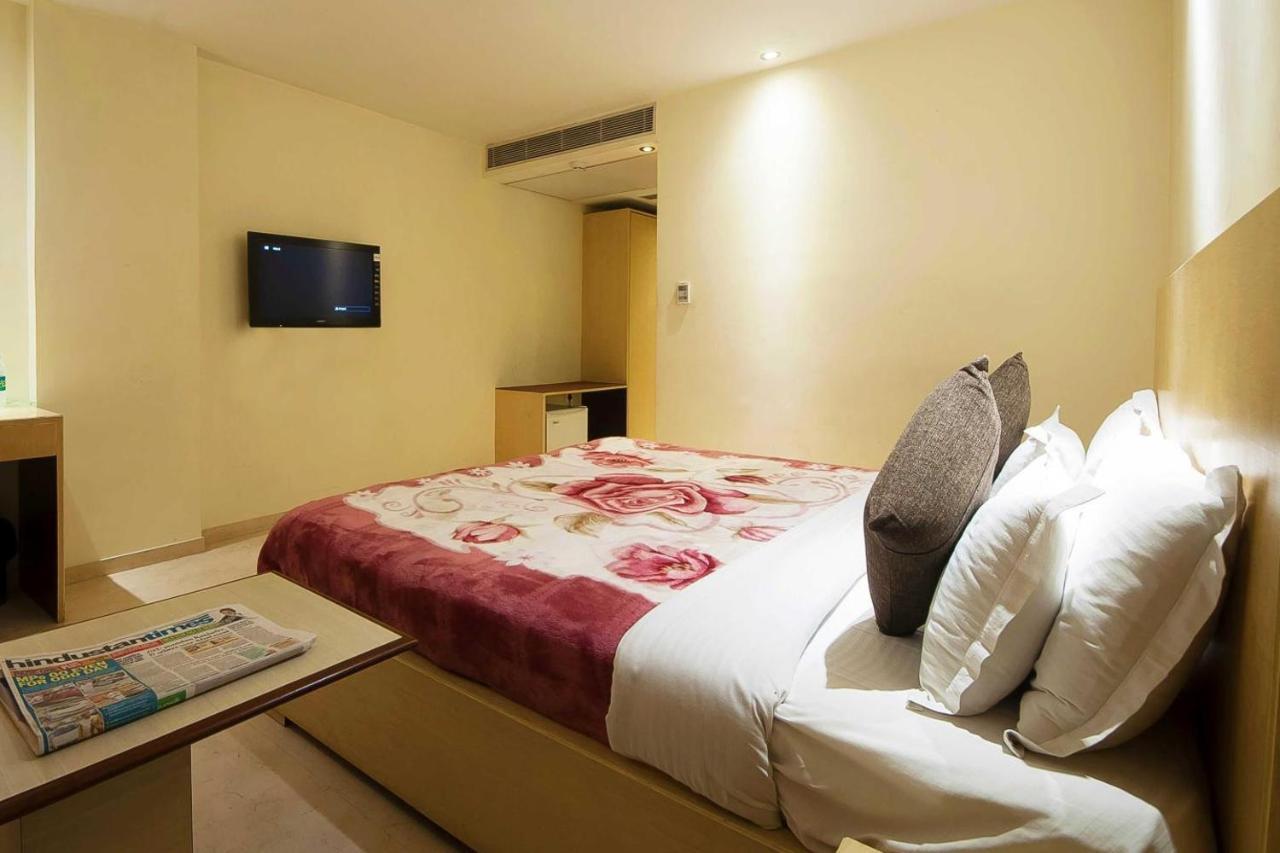 Mayur Hotel New Delhi Exterior foto